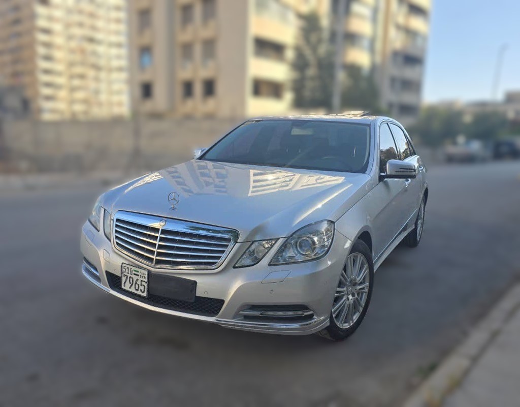 Mercedes-Benz E300 2011