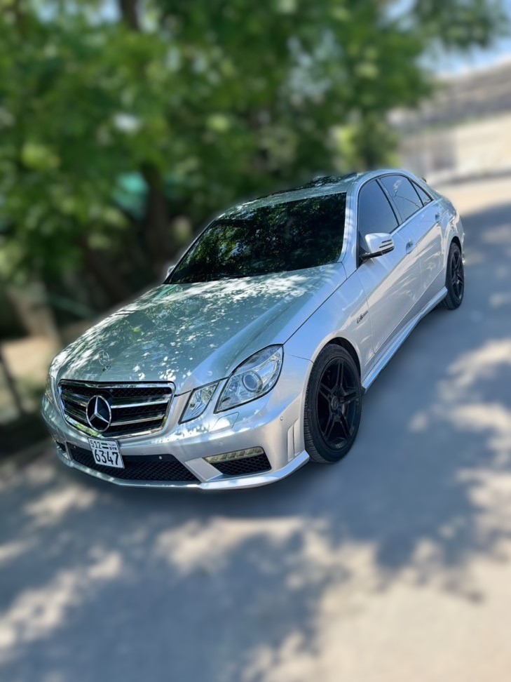 Mercedes-Benz  E63 S 2011