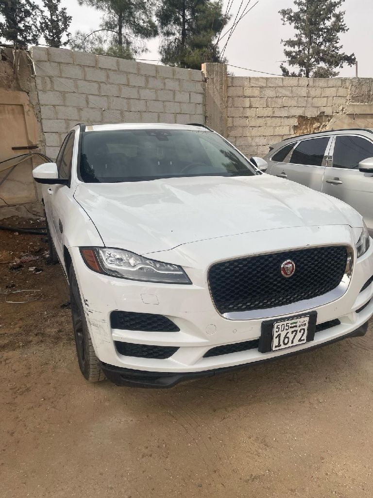 جاغوار E-Pace 2017