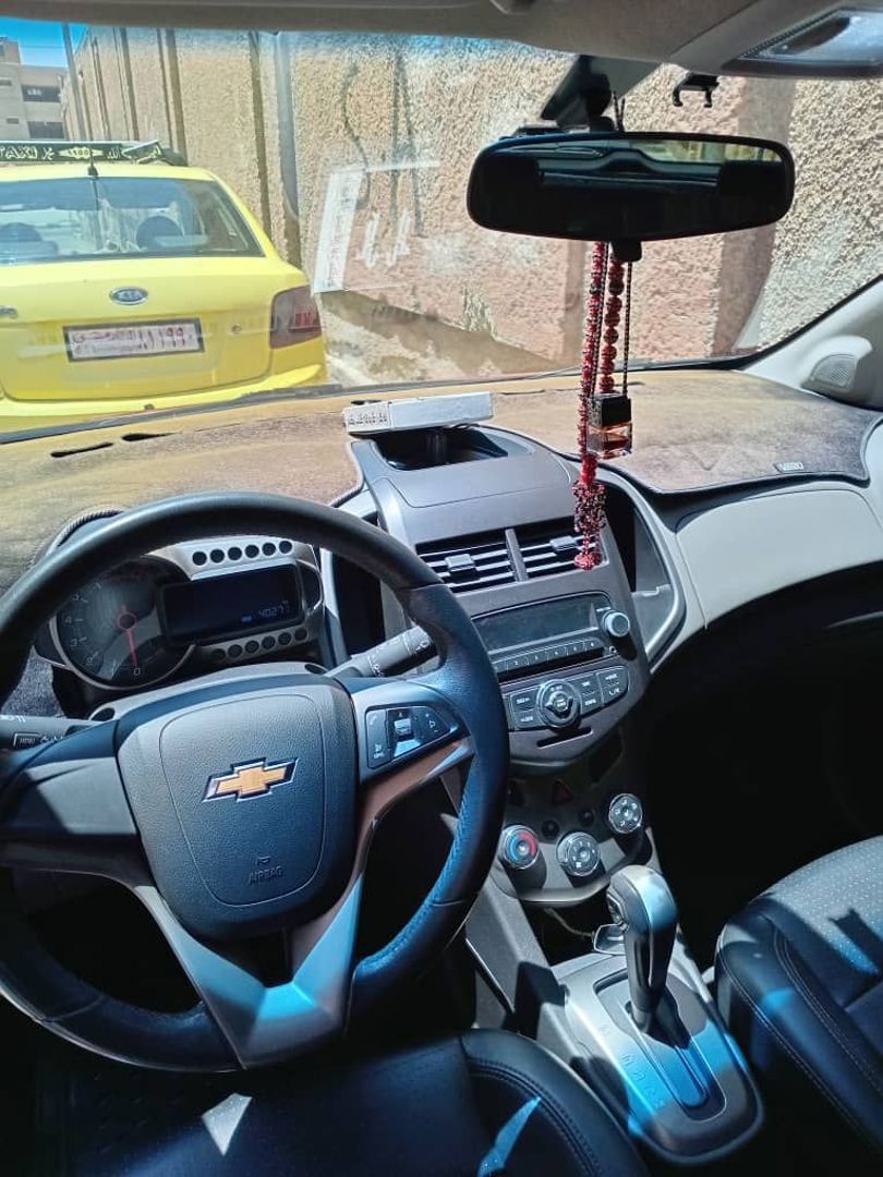 https://api.keyfinder.net/Uploads/LowResolutionPhotos/20806bb2-8f6a-4a76-857e-0624c6a327b6_638879200642142981.jpg