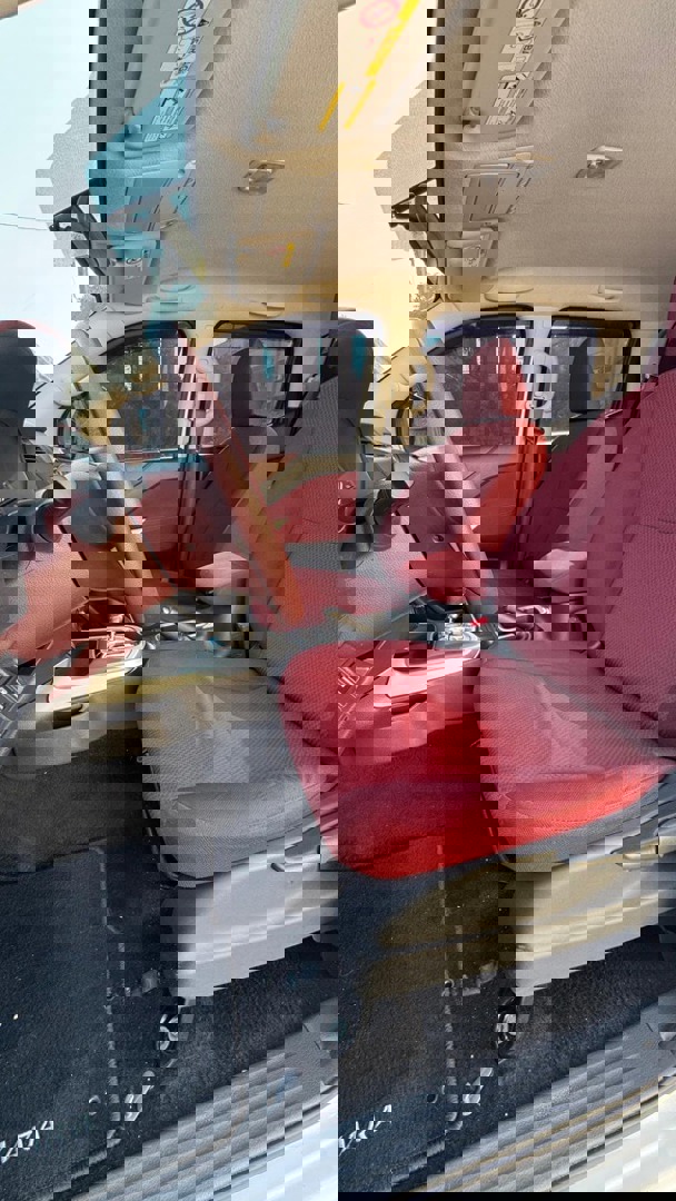 https://api.keyfinder.net/Uploads/LowResolutionPhotos/22d3b685-9d8e-4439-9a1a-d962206fe982_638885791273151749.jpg