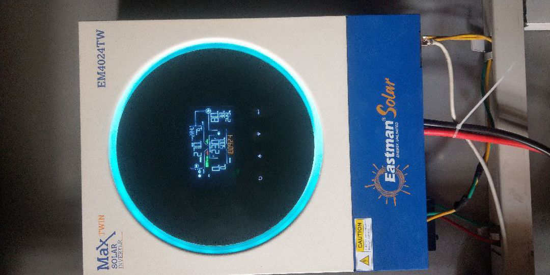 4.2Kw Vlotronic Axpert Vm.IV + 7Kwh LiFe Eastman  Lithium Battery
لاحظ الفيديو المرفق بالاعلى