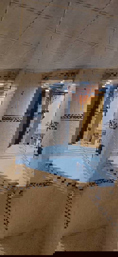 https://api.keyfinder.net/Uploads/LowResolutionPhotos/5c0c8d9b-81a3-4ea5-8e86-7e590eb4be16_638897359318332191.jpg