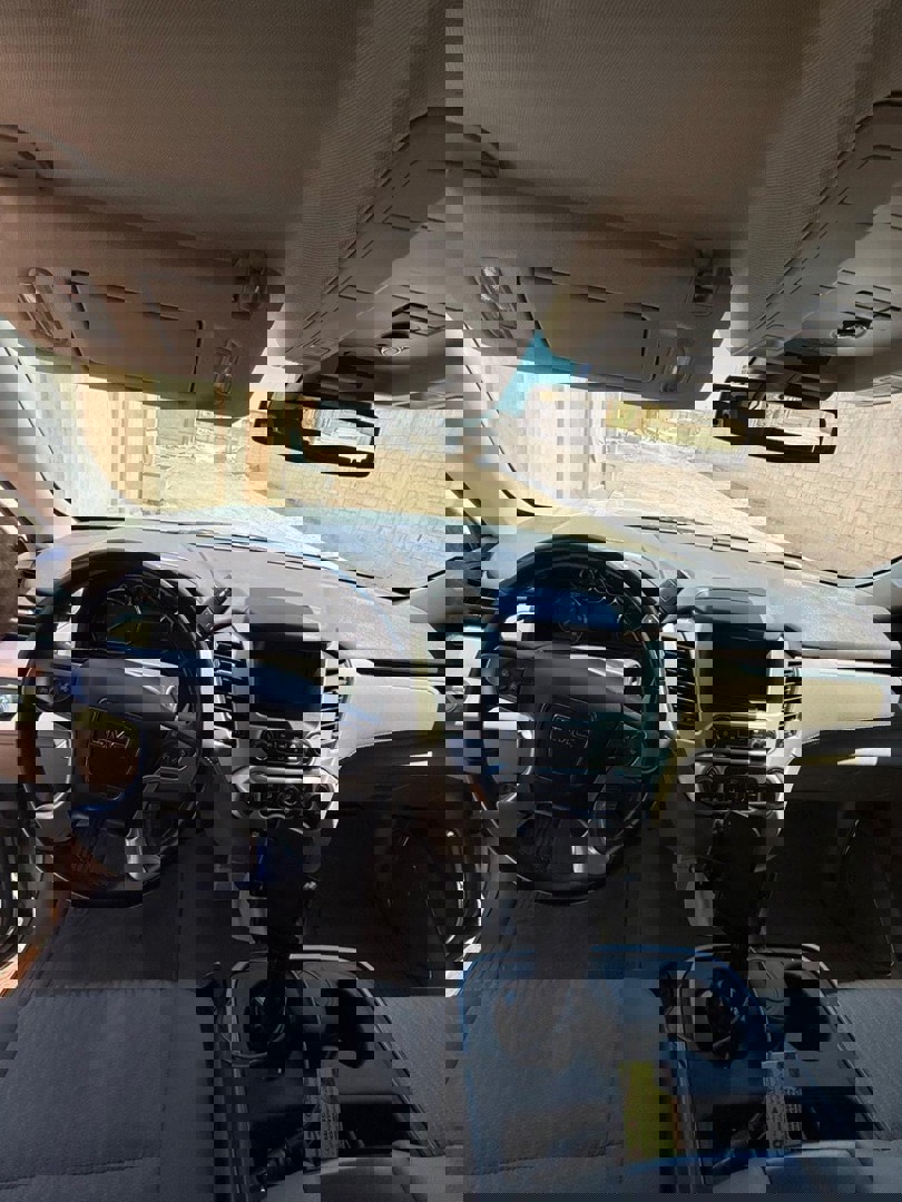 https://api.keyfinder.net/Uploads/LowResolutionPhotos/d1073382-78ec-4746-aa2f-a371de7a2d68_638940490945069076.jpg