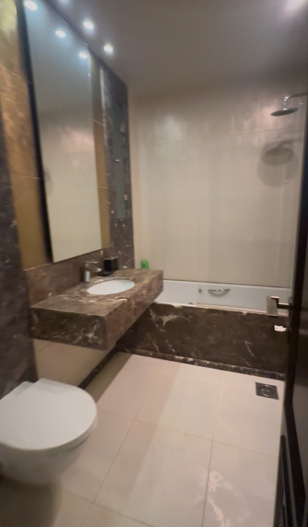 https://api.keyfinder.net/Uploads/LowResolutionPhotos/fe0e1799-aece-47c2-88a7-a0d20022c954_638964240940169096.jpg